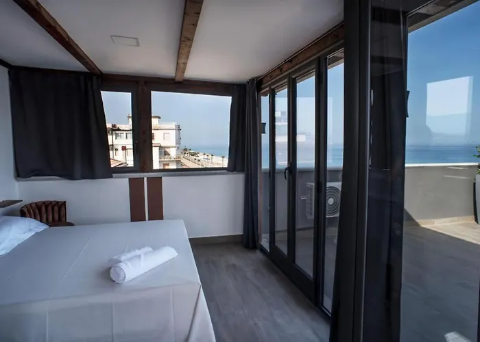 Il Vicoletto Bovalino - 3* 博瓦利诺马里纳